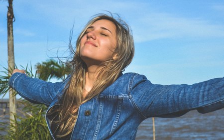 defeating the de motivator